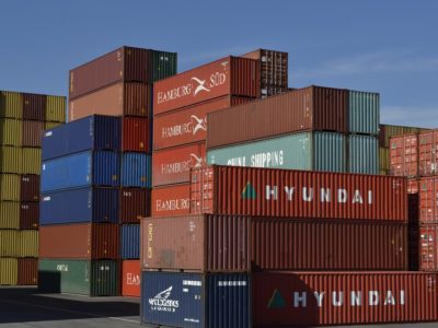 『大阪府から全国へのスポット便・緊急便は大洋運輸(株)にお任せ下さい。』